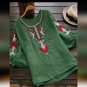 SALE ** BRAND NEW ** JUST LISTED ** DARLING TOP ♥️